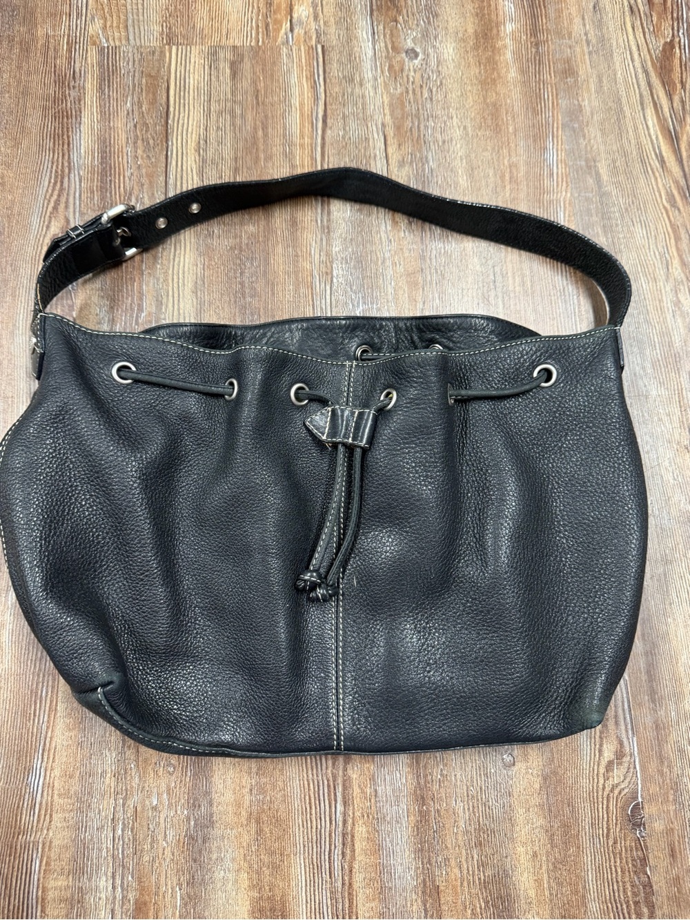 Vintage Sigrid Olsen Black leather shoulder bag with drawstring closure and adju